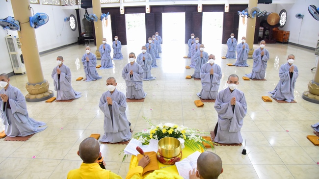 Lễ truyền giới Sa di Phương Trượng